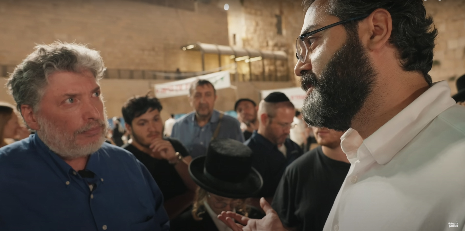 Şok! Eski müslüman Rabbi Tovia Singer’ı Batı Duvarı’nda hristiyan yapmaya çalışıyor!